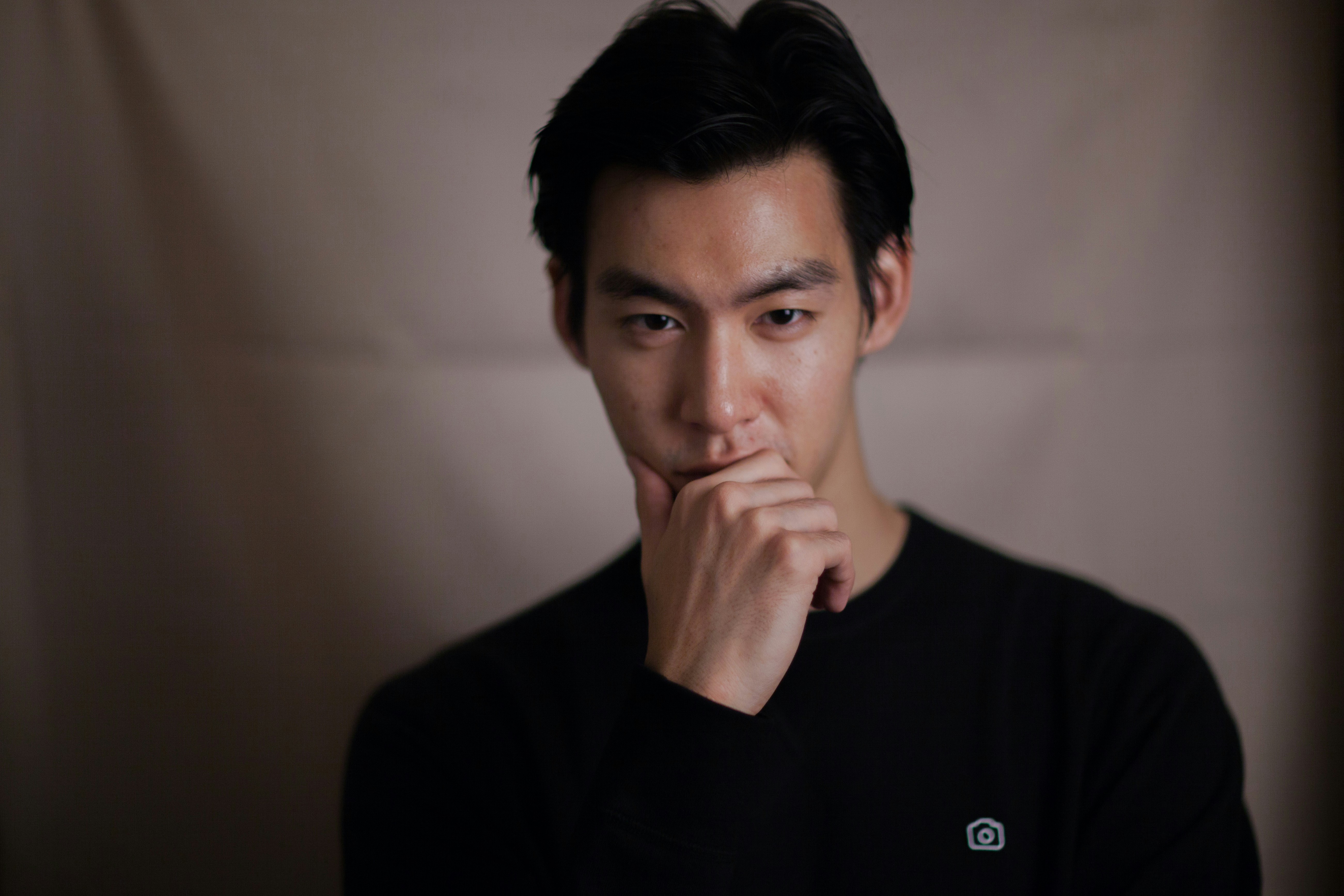 Dramatically Improve Your Eye Contact With This Public Speaking Technique